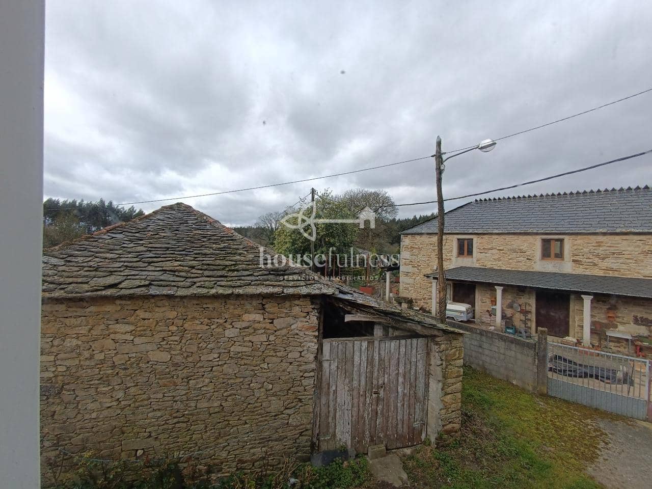 8 makuuhuone Maalaistalo myytävänä paikassa Friol mukana 
autotalli - 129 000 € (Ref: 9276063)