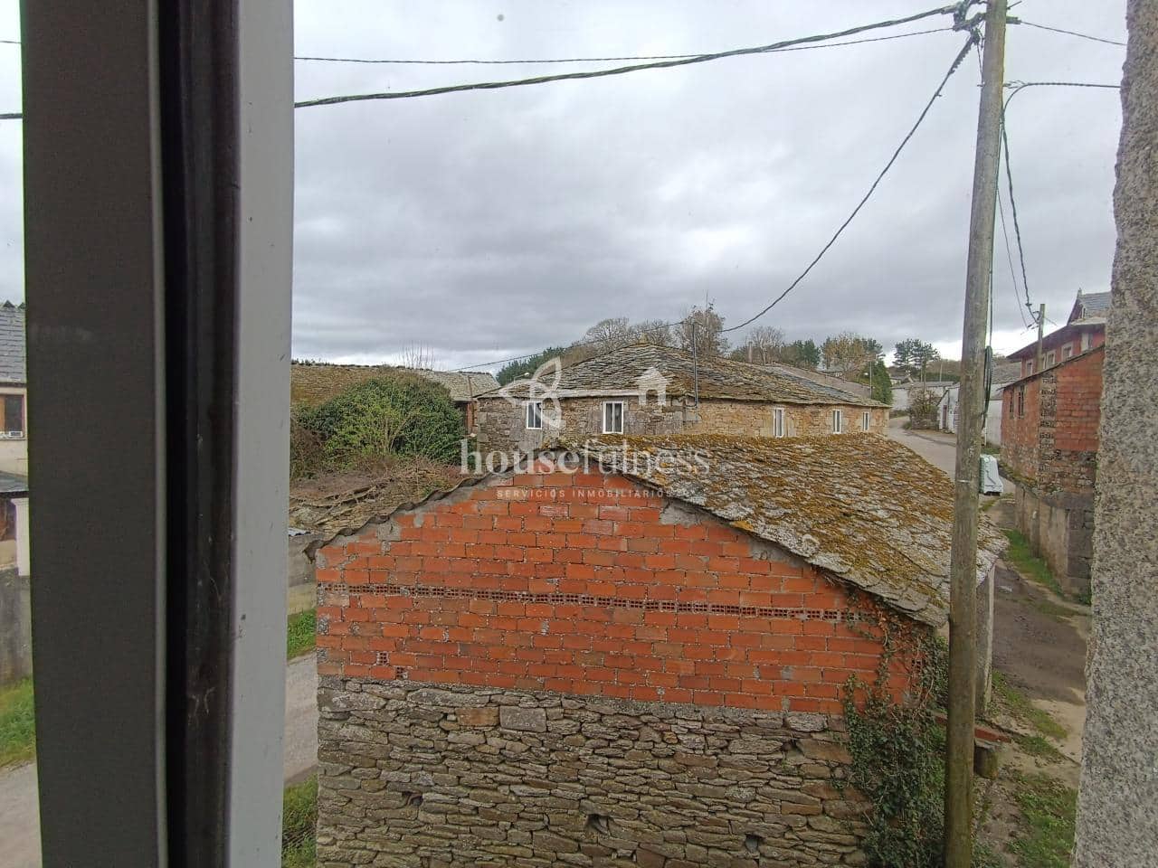 8 makuuhuone Maalaistalo myytävänä paikassa Friol mukana 
autotalli - 129 000 € (Ref: 9276063)