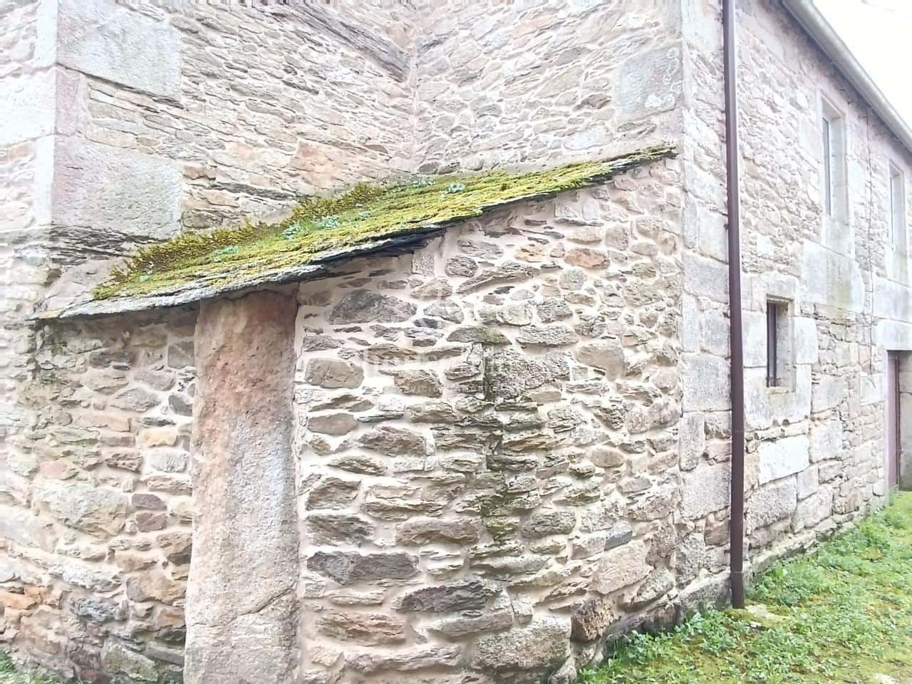 8 makuuhuone Maalaistalo myytävänä paikassa Friol mukana 
autotalli - 129 000 € (Ref: 9276063)