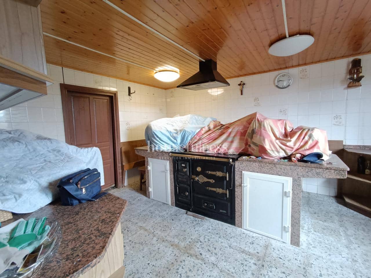 8 makuuhuone Maalaistalo myytävänä paikassa Friol mukana 
autotalli - 129 000 € (Ref: 9276063)