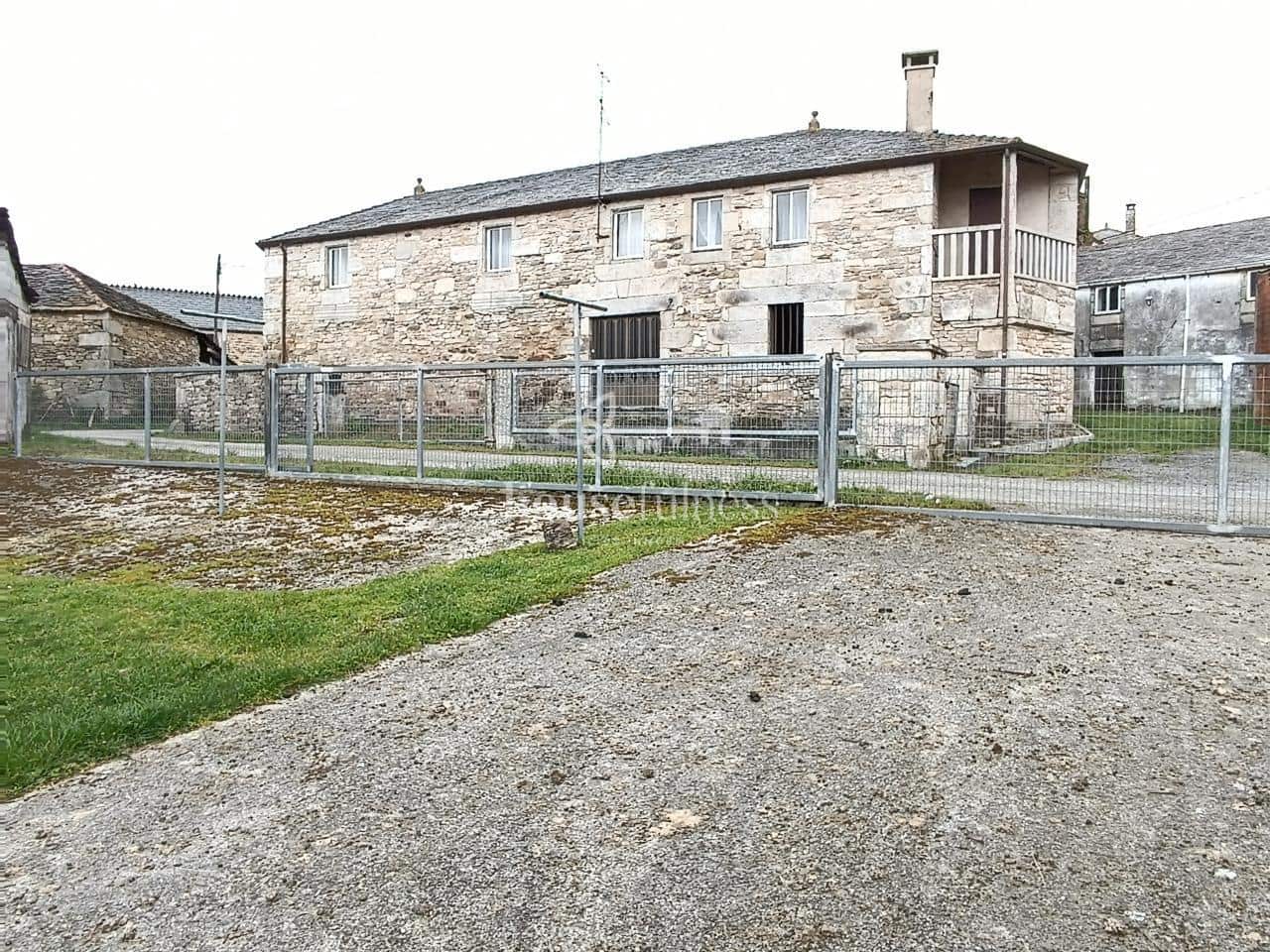 8 makuuhuone Maalaistalo myytävänä paikassa Friol mukana 
autotalli - 129 000 € (Ref: 9276063)