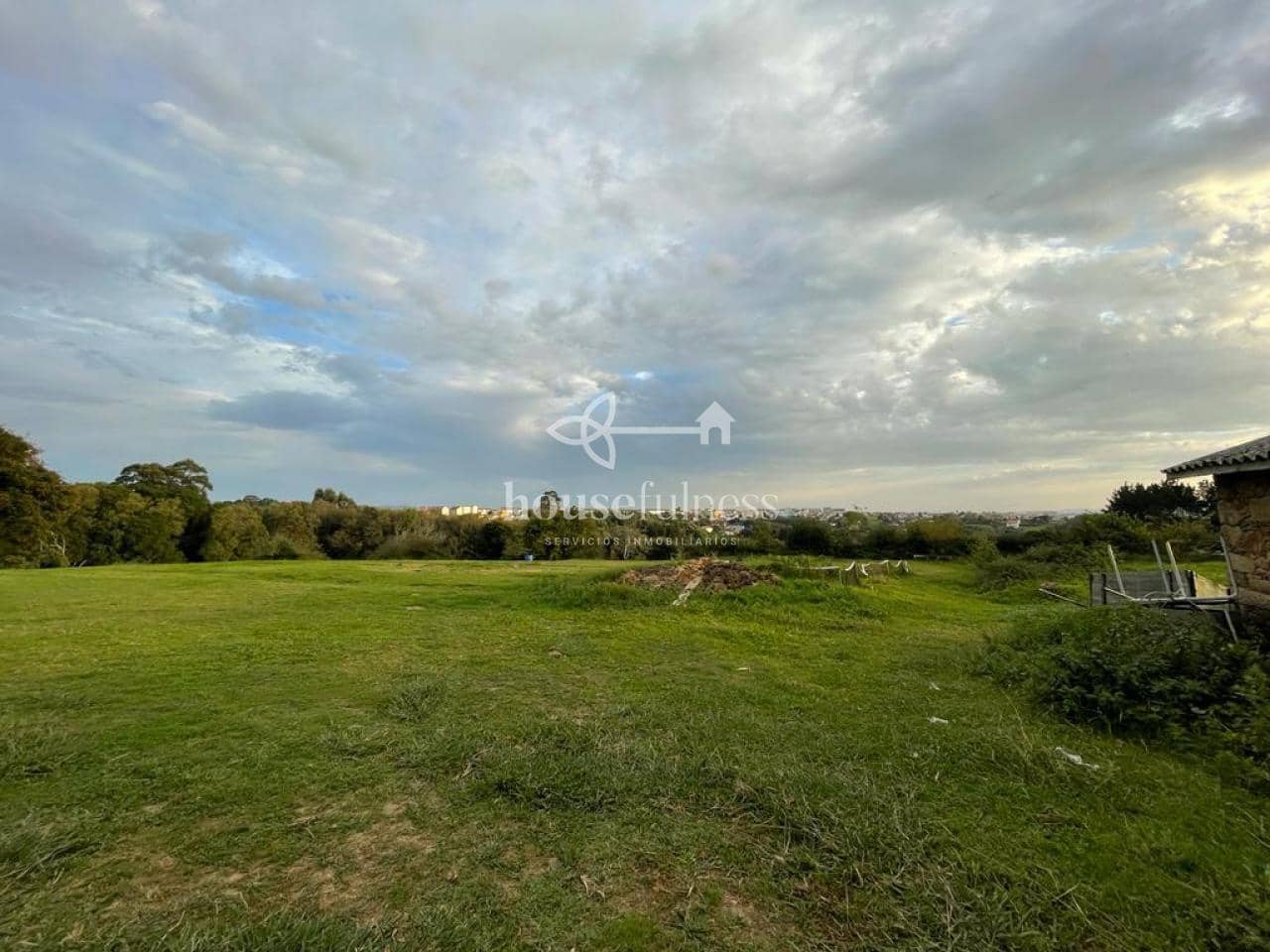 Finca/Herregård til salgs i Ferrol - € 85 000 (Ref: 9281126)