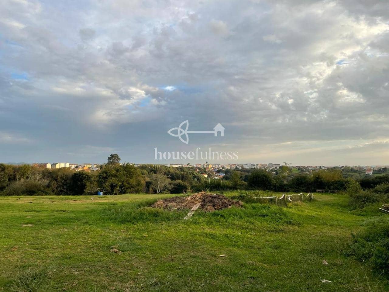 Finca/Herregård til salgs i Ferrol - € 85 000 (Ref: 9281126)