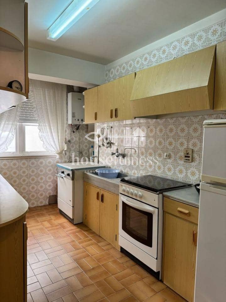 4 Zimmer Wohnung zu verkaufen in Ferrol mit Garage - 150.000 € (Ref: 9291059)