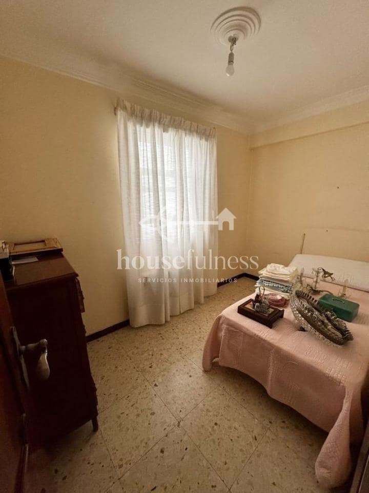 4 Zimmer Wohnung zu verkaufen in Ferrol mit Garage - 150.000 € (Ref: 9291059)