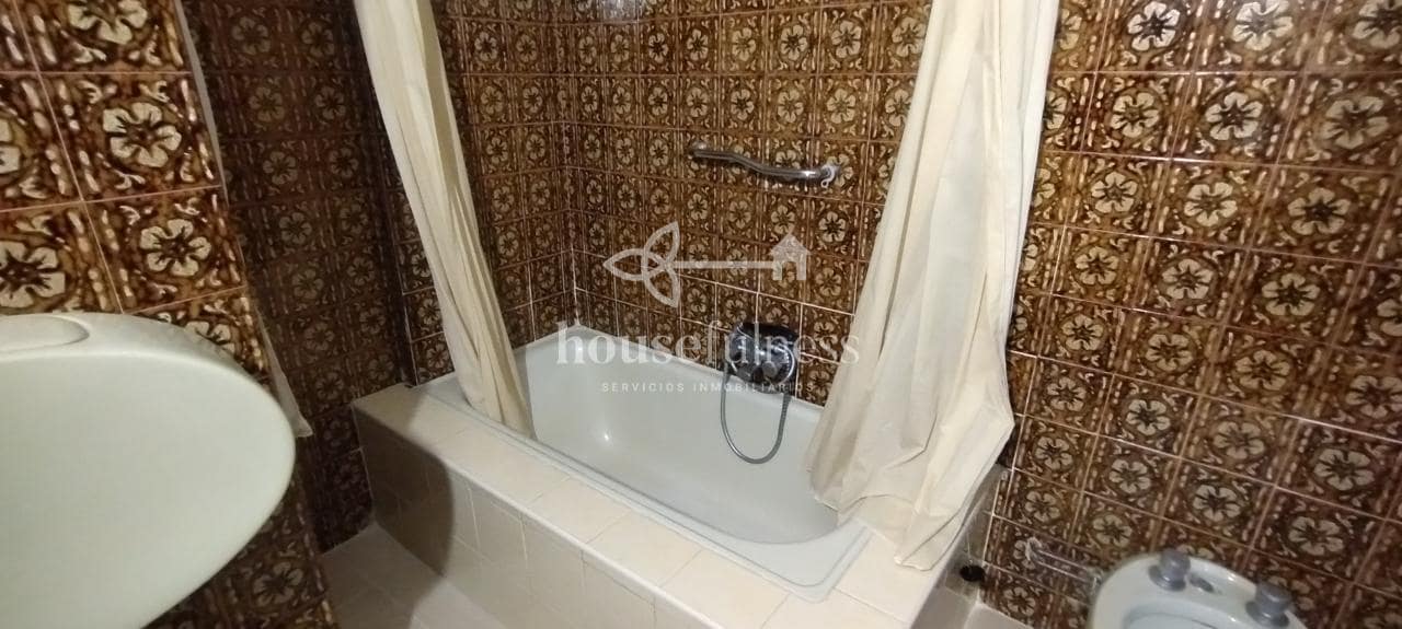 4 Zimmer Wohnung zu verkaufen in Ferrol mit Garage - 150.000 € (Ref: 9291059)