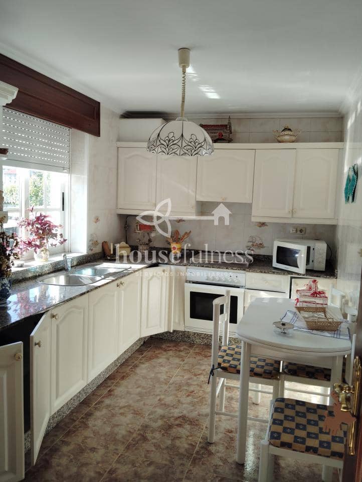 5 sypialnia Dom na sprzedaż w Ferrol z garażem - 210 000 € (Ref: 9291060)