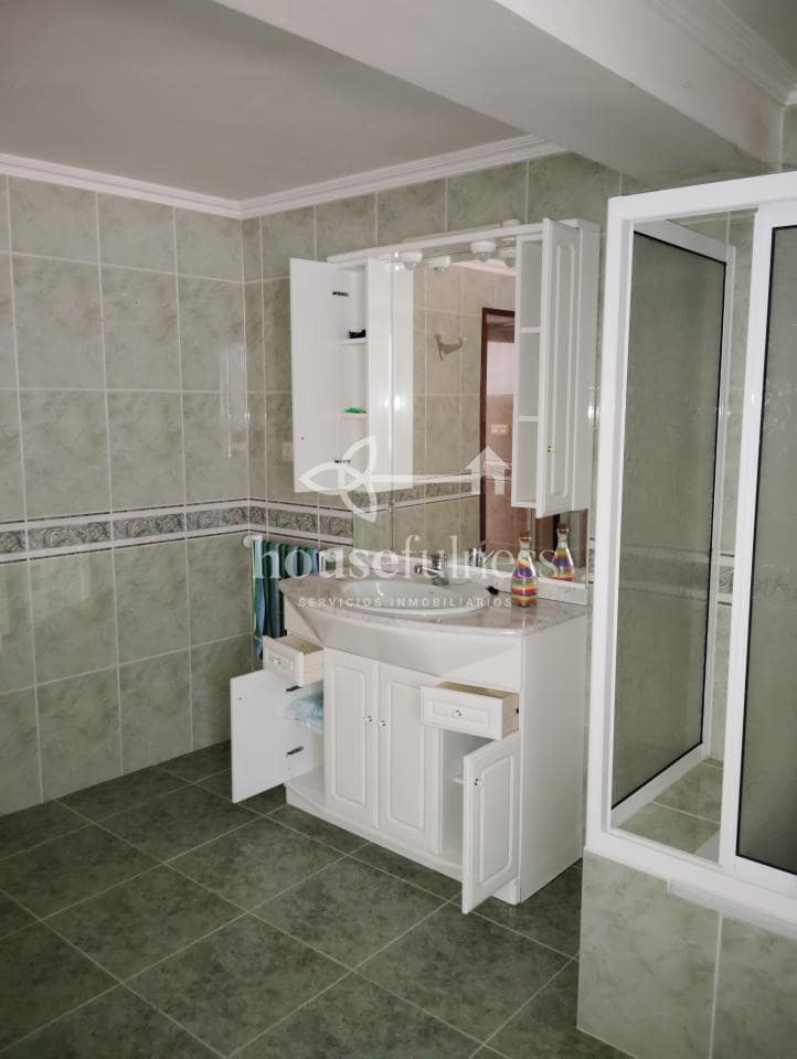 5 sypialnia Dom na sprzedaż w Ferrol z garażem - 210 000 € (Ref: 9291060)