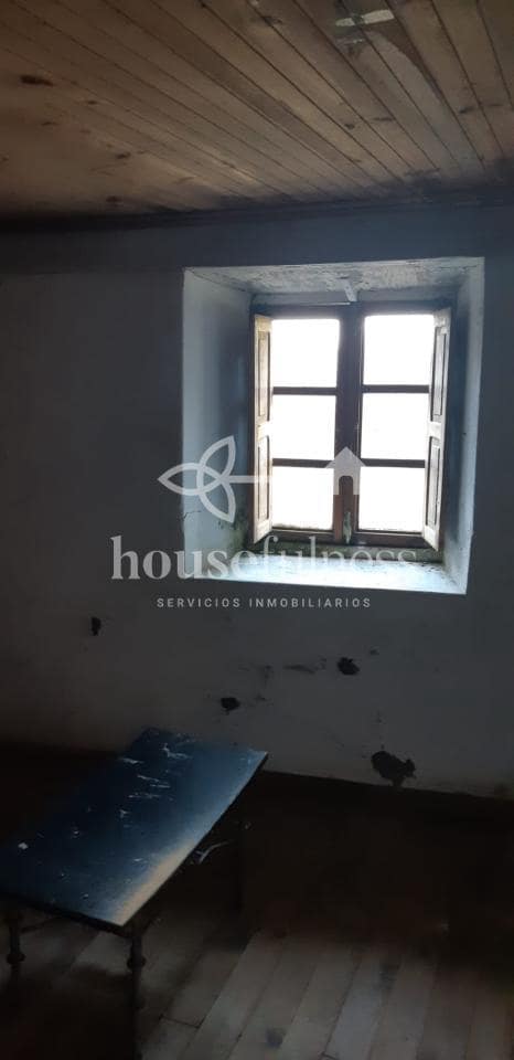 3 soveværelse Finca/Landehus til salg i Ortigueira - € 99.000 (Ref: 9294201)