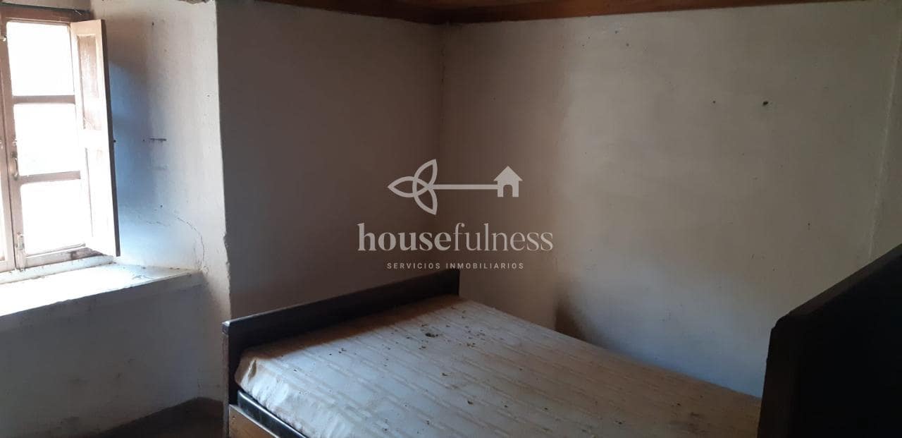 3 soveværelse Finca/Landehus til salg i Ortigueira - € 99.000 (Ref: 9294201)