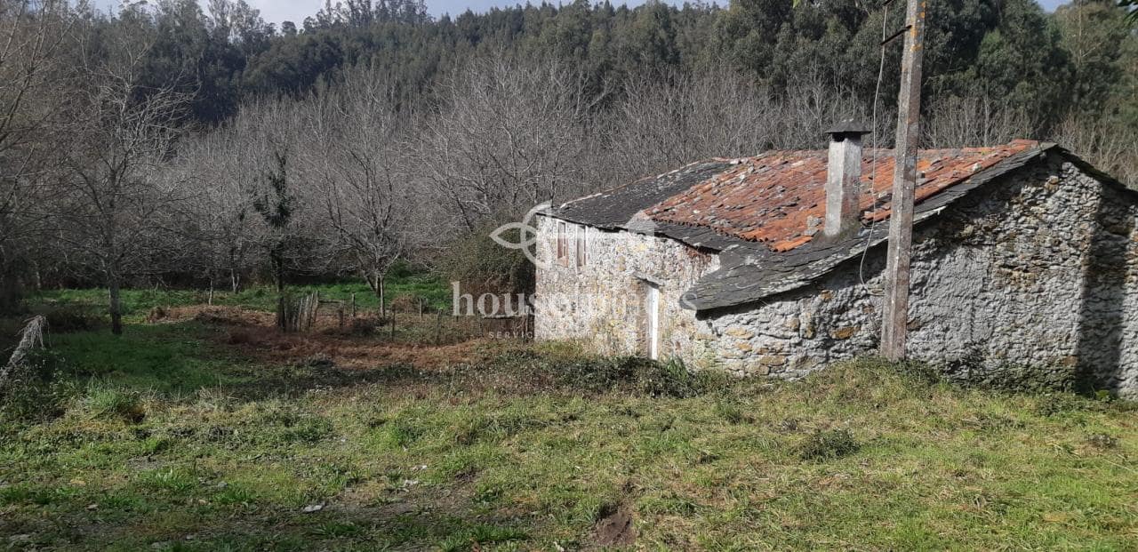 3 soveværelse Finca/Landehus til salg i Ortigueira - € 99.000 (Ref: 9294201)