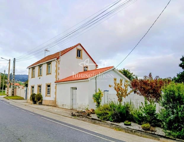 3 makuuhuone Omakotitalo myytävänä paikassa Narón mukana uima-altaan 
autotalli - 155 000 € (Ref: 9296676)