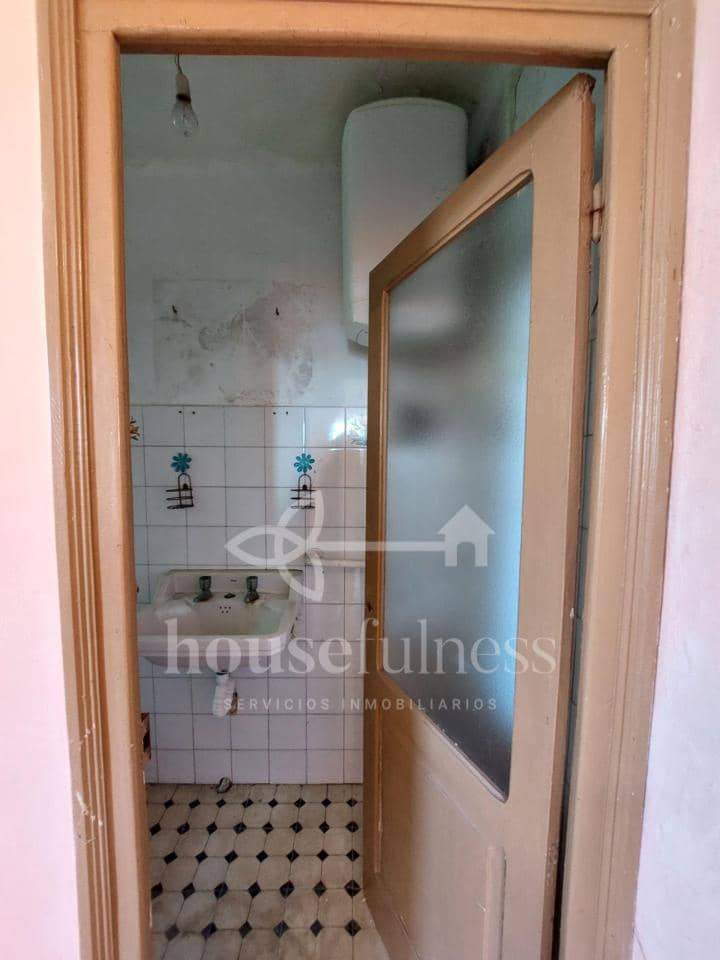 4 soverom Finca/Herregård til salgs i Naron med garasje - € 75 000 (Ref: 9296677)