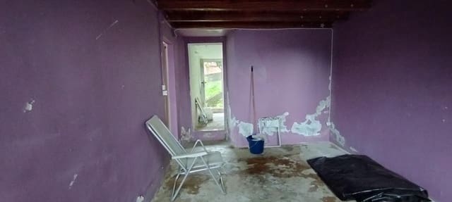 4 makuuhuone Maalaistalo myytävänä paikassa Narón mukana 
autotalli - 75 000 € (Ref: 9296677)