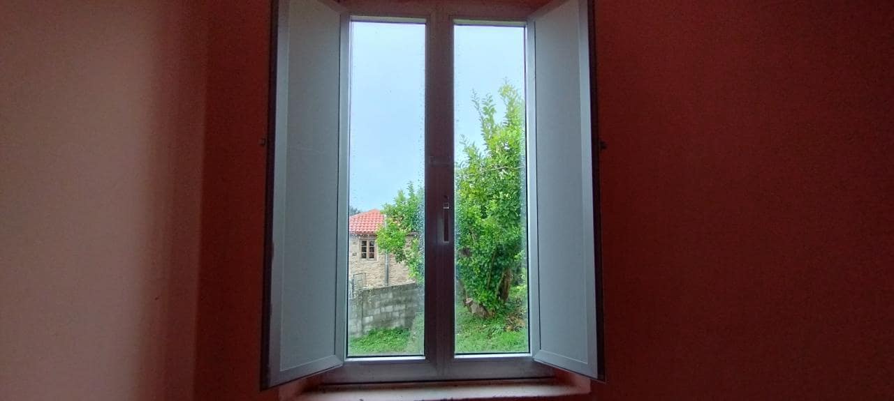 4 soverom Finca/Herregård til salgs i Naron med garasje - € 75 000 (Ref: 9296677)