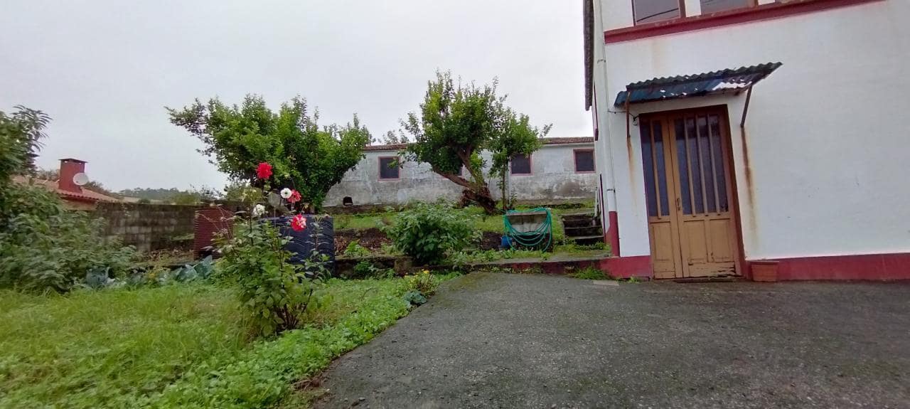 4 soverom Finca/Herregård til salgs i Naron med garasje - € 75 000 (Ref: 9296677)