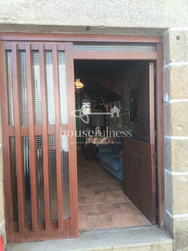 5 bedroom Finca/Country House for sale in Ferrol with garage - € 350,000 (Ref: 9300542)