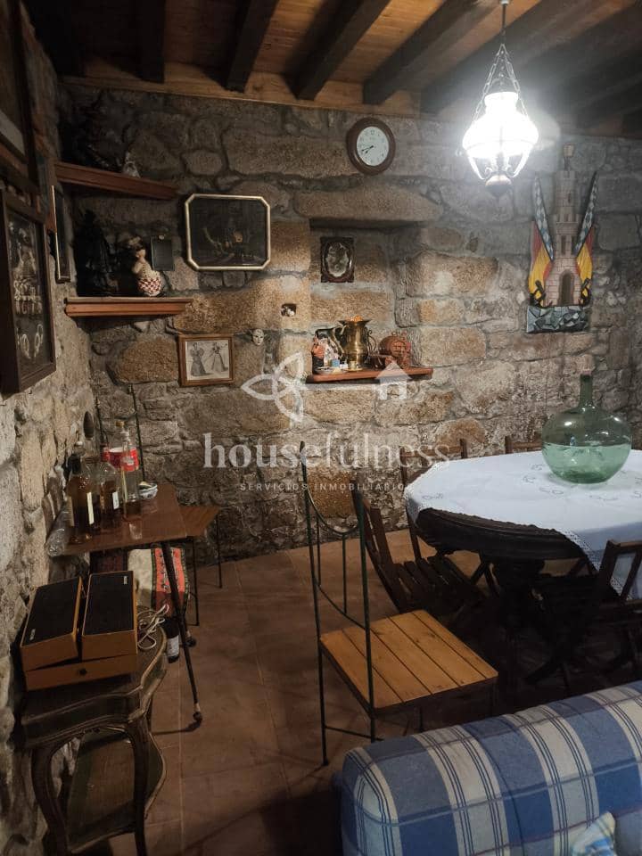 5 bedroom Finca/Country House for sale in Ferrol with garage - € 350,000 (Ref: 9300542)