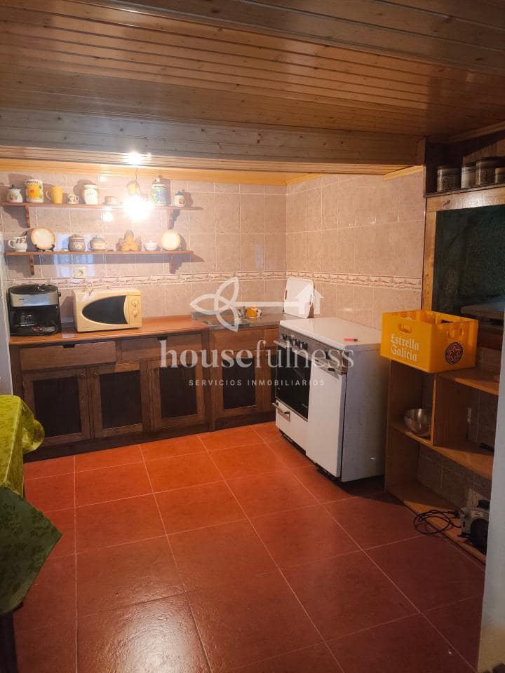 5 bedroom Finca/Country House for sale in Ferrol with garage - € 350,000 (Ref: 9300542)