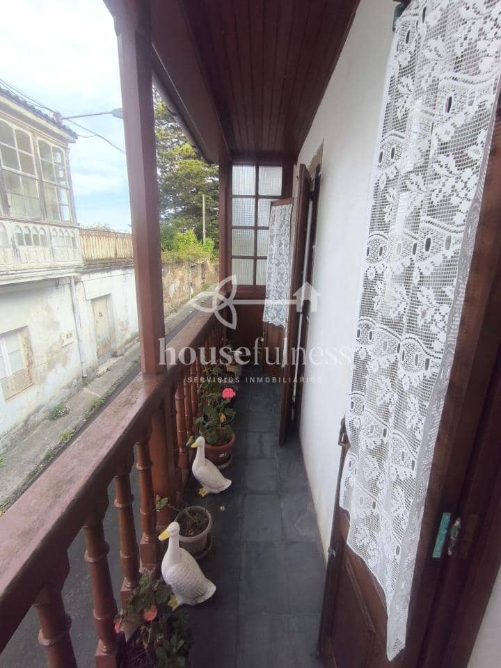 5 bedroom Finca/Country House for sale in Ferrol with garage - € 350,000 (Ref: 9300542)