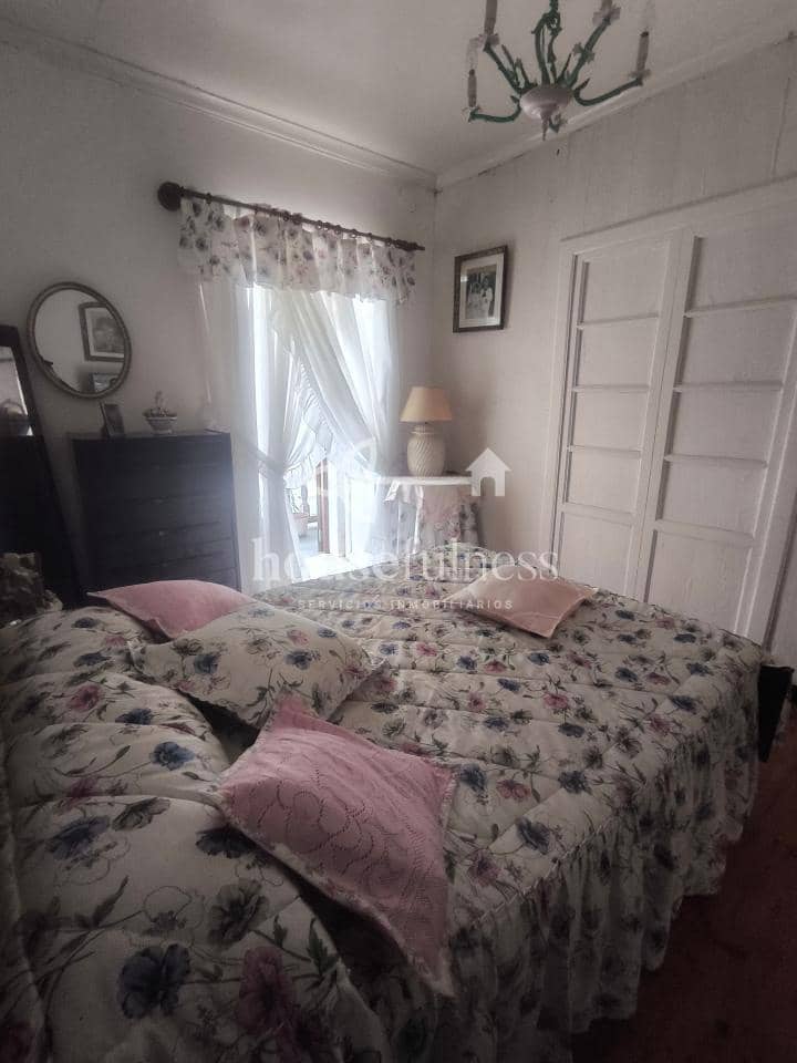 5 bedroom Finca/Country House for sale in Ferrol with garage - € 350,000 (Ref: 9300542)