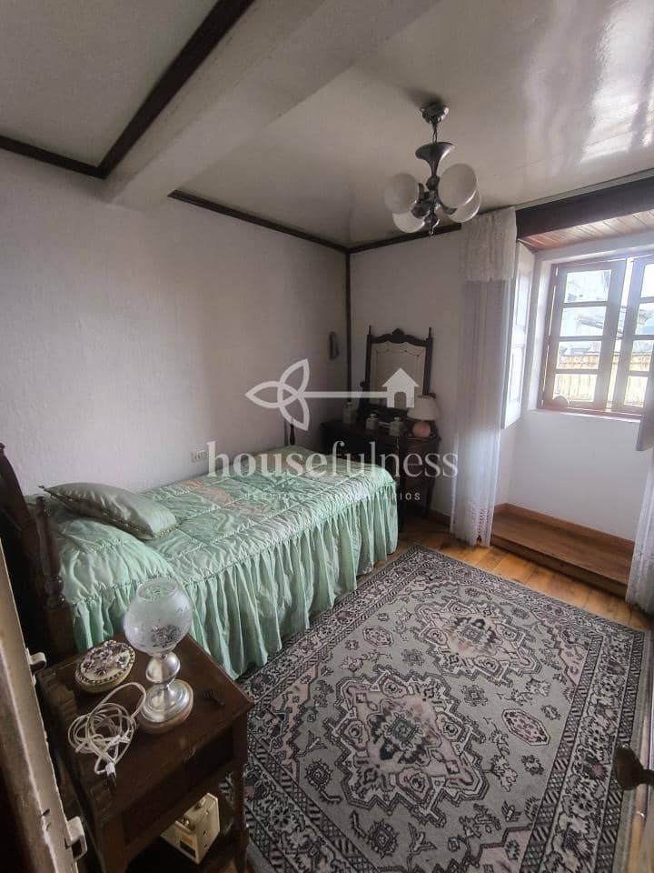 5 bedroom Finca/Country House for sale in Ferrol with garage - € 350,000 (Ref: 9300542)