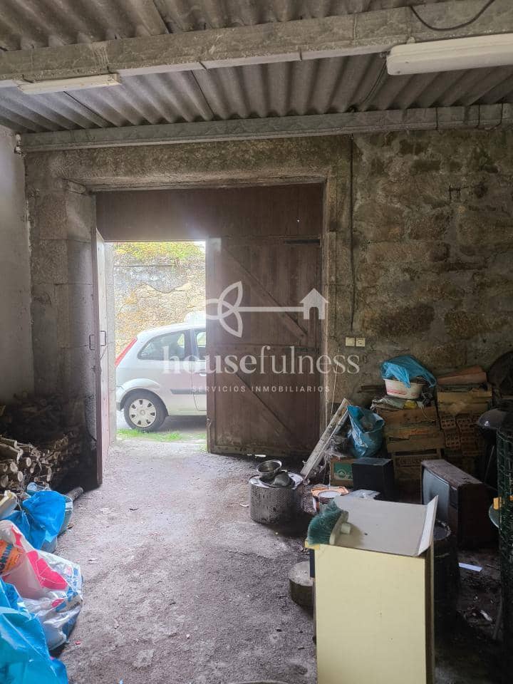 5 bedroom Finca/Country House for sale in Ferrol with garage - € 350,000 (Ref: 9300542)