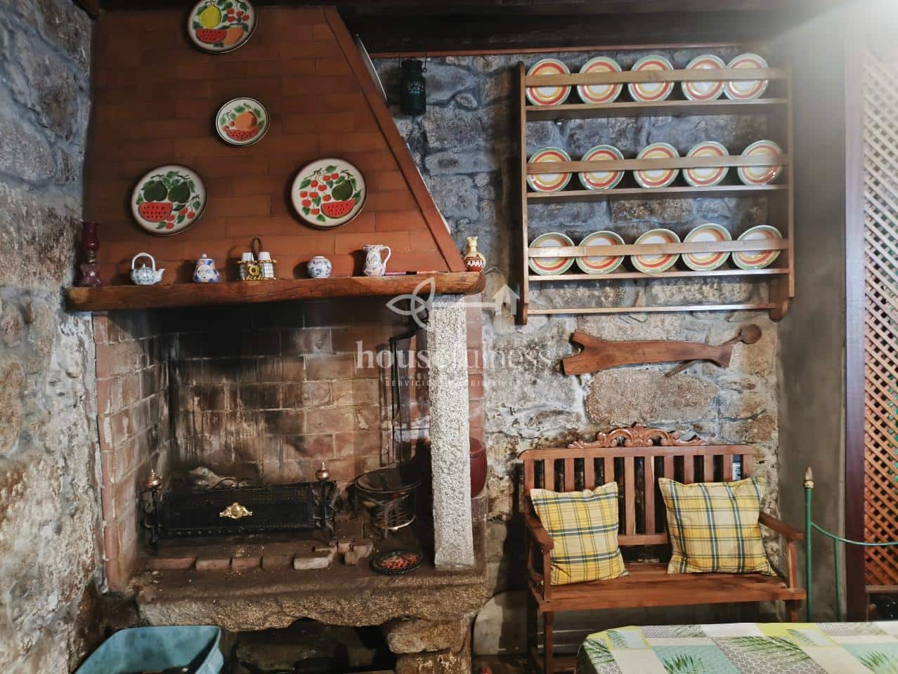 5 bedroom Finca/Country House for sale in Ferrol with garage - € 350,000 (Ref: 9300542)