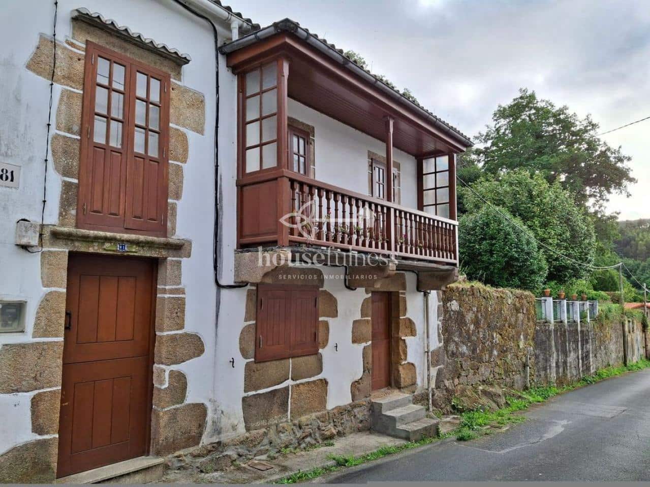 5 bedroom Finca/Country House for sale in Ferrol with garage - € 350,000 (Ref: 9300542)