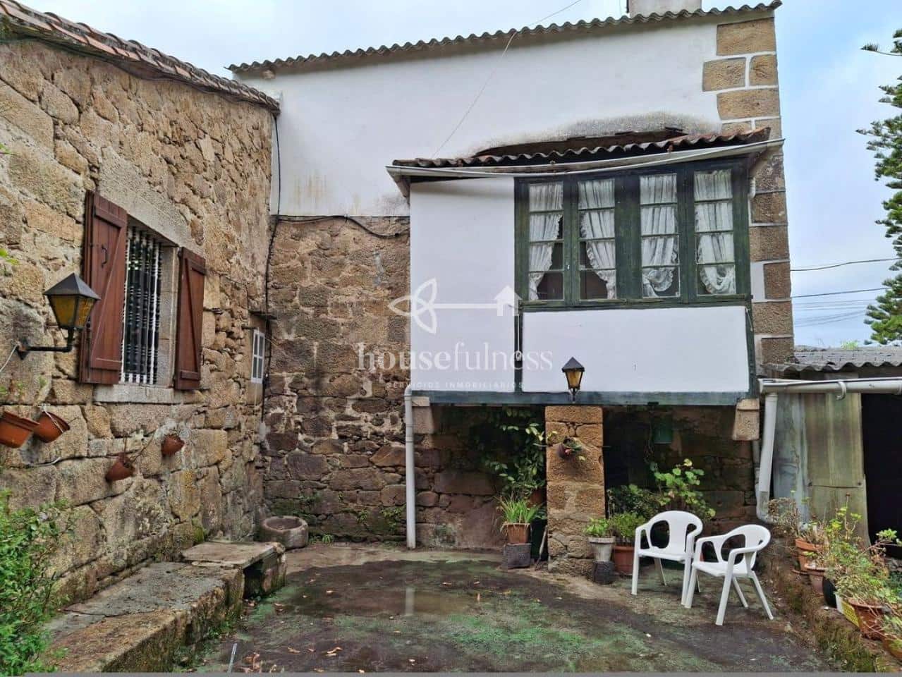 5 bedroom Finca/Country House for sale in Ferrol with garage - € 350,000 (Ref: 9300542)