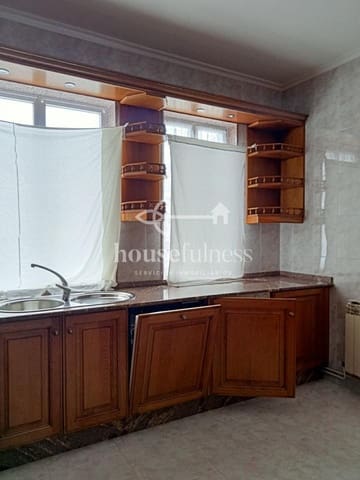 7 bedroom Townhouse for sale in Fene with garage - € 155,000 (Ref: 9303095)