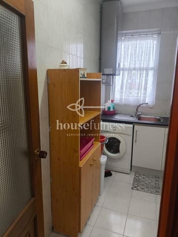 2 bedroom Flat for rent in Ferrol - € 650 (Ref: 9303096)