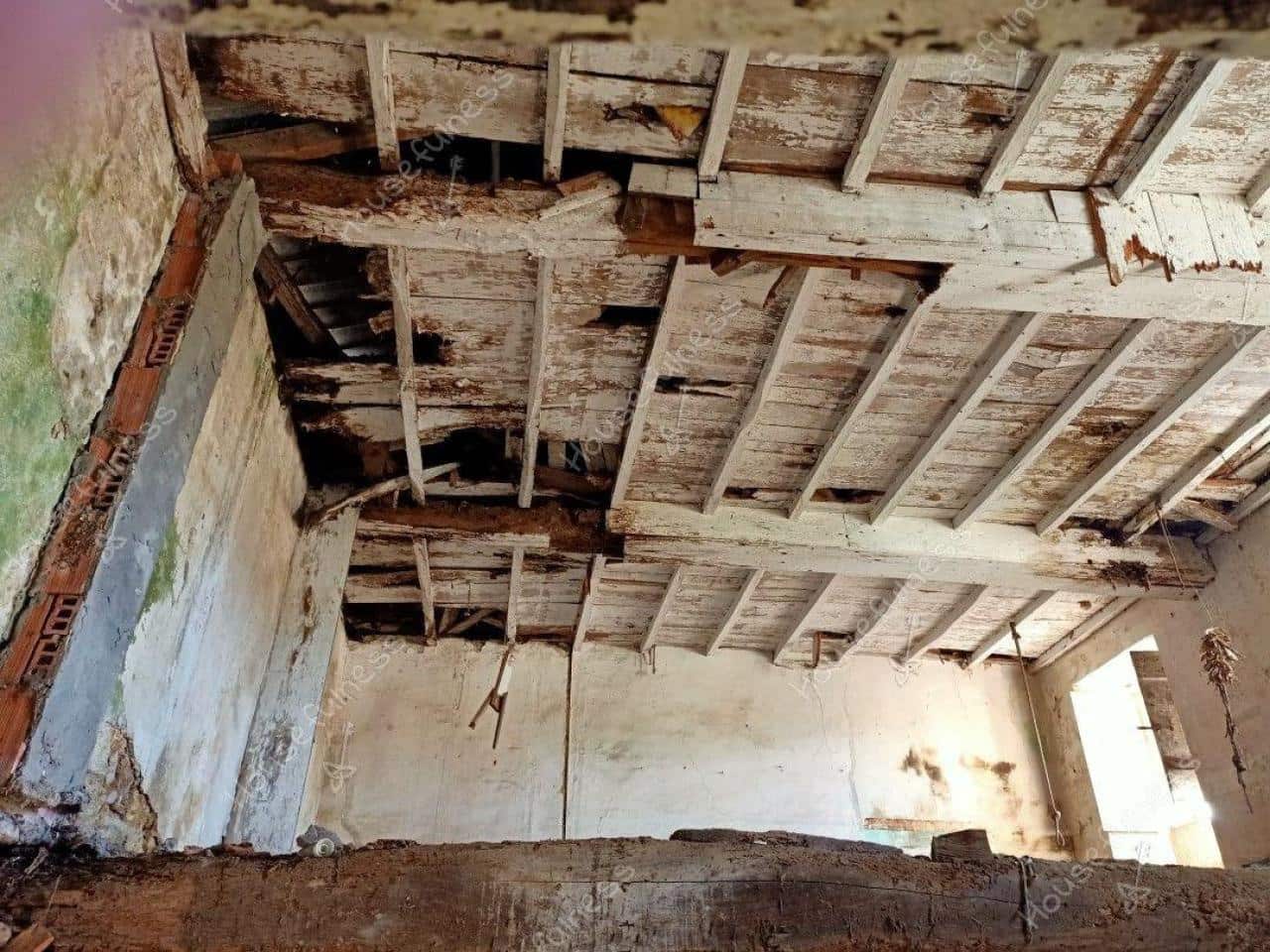 4 bedroom Finca/Country House for sale in Neda - € 25,000 (Ref: 9303097)