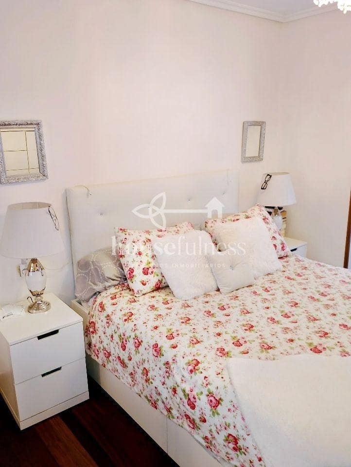 3 chambre Appartement à vendre à Naron avec garage - 167 000 € (Ref: 9306304)