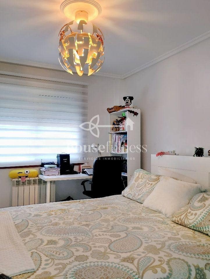 3 chambre Appartement à vendre à Naron avec garage - 167 000 € (Ref: 9306304)