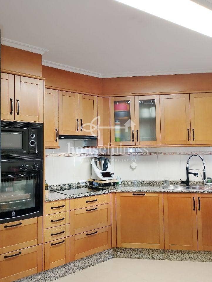 3 chambre Appartement à vendre à Naron avec garage - 167 000 € (Ref: 9306304)