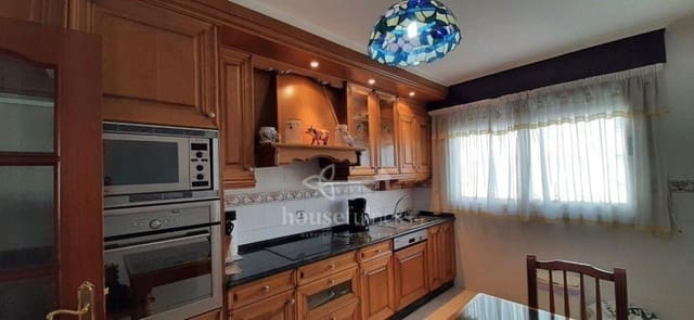 3 makuuhuone Asunto myytävänä paikassa Ferrol - 192 800 € (Ref: 9308271)
