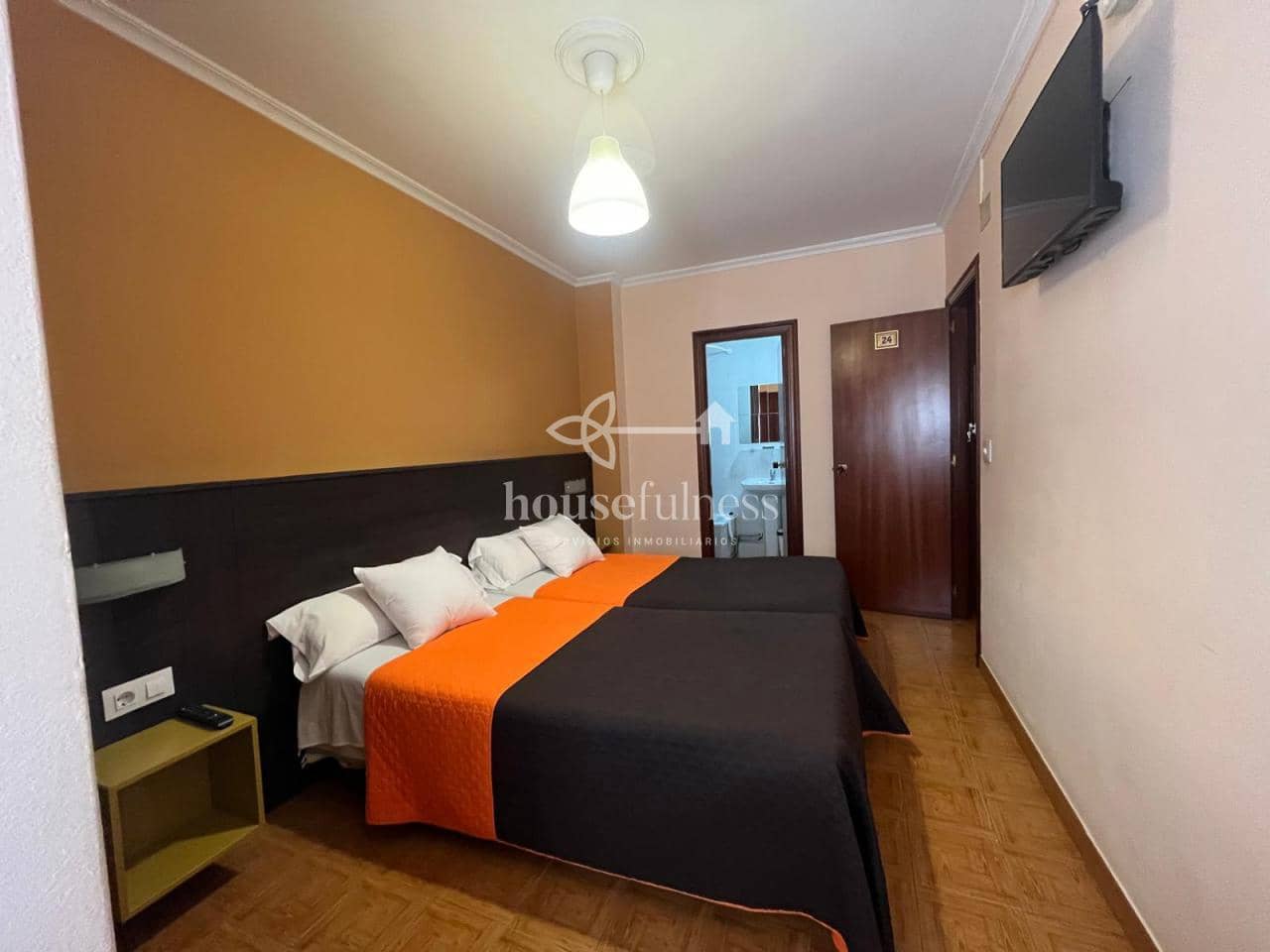 10 bedroom Villa for sale in Neda with garage - € 550,000 (Ref: 9330187)