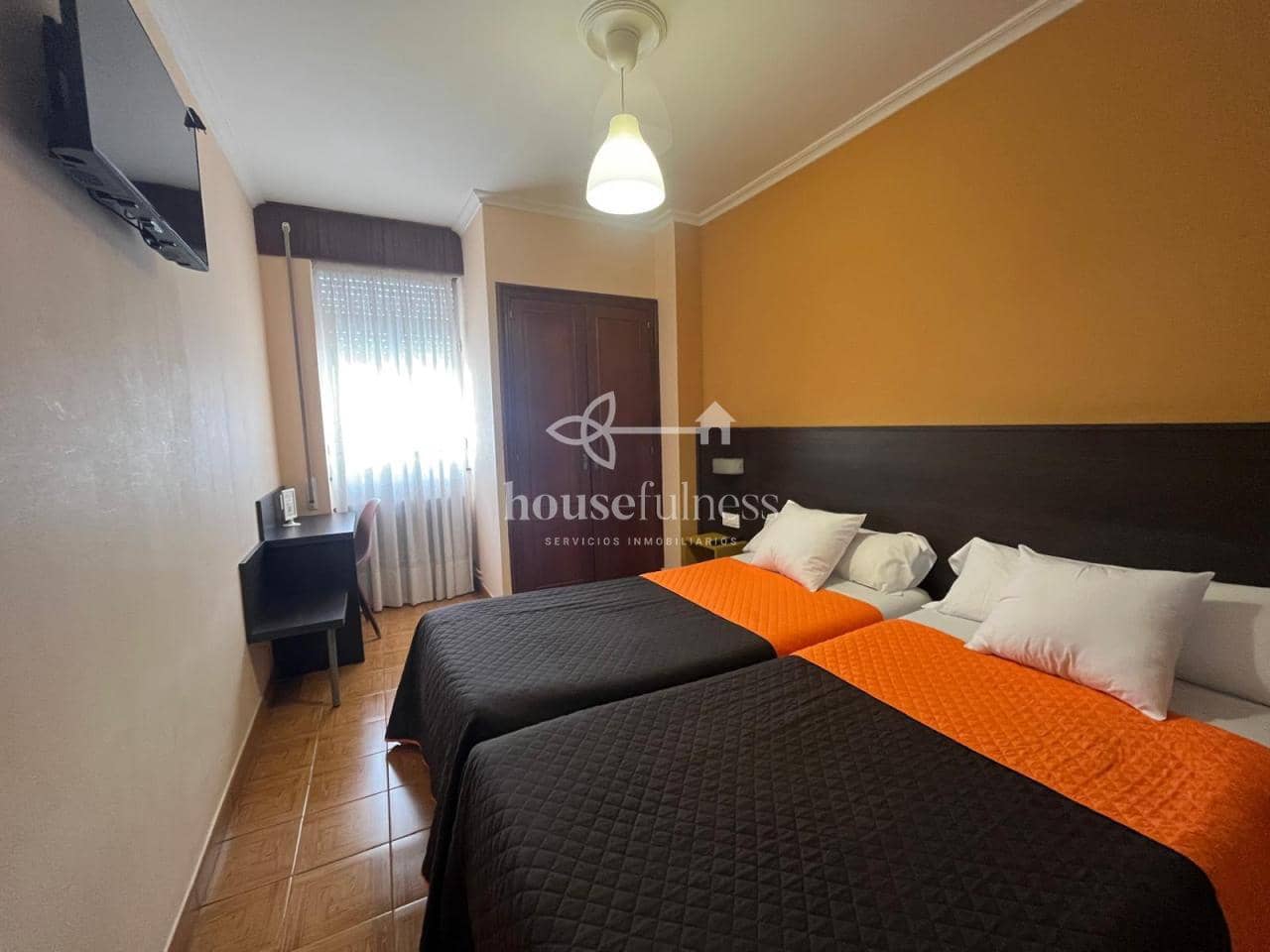 10 bedroom Villa for sale in Neda with garage - € 550,000 (Ref: 9330187)