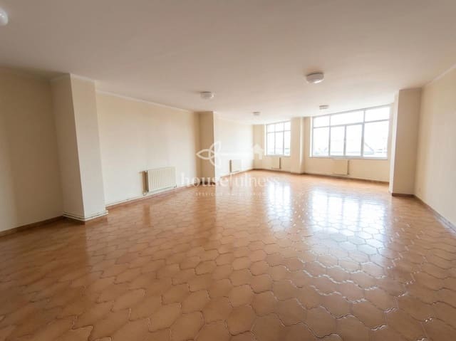 10 Zimmer Villa zu verkaufen in Neda mit Garage - 550.000 € (Ref: 9330187)