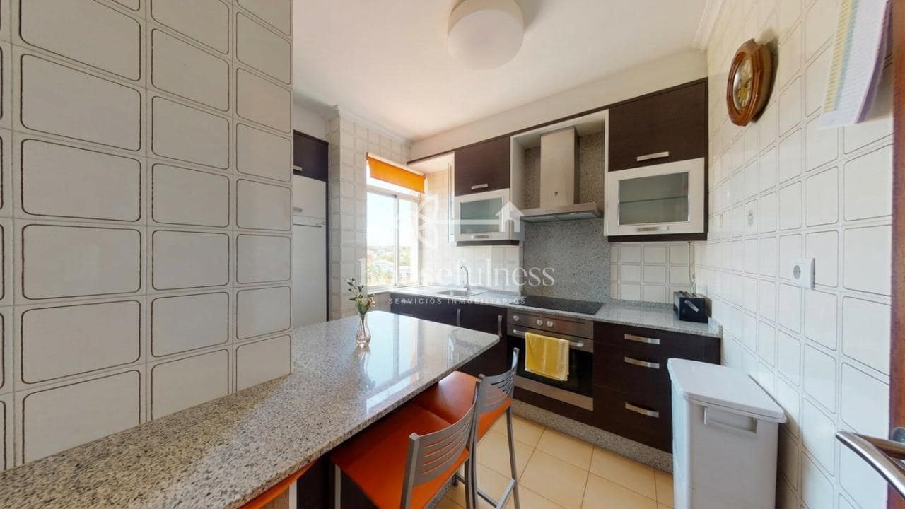 12 sypialnia Willa na sprzedaż w Neda z garażem - 550 000 € (Ref: 9330187)