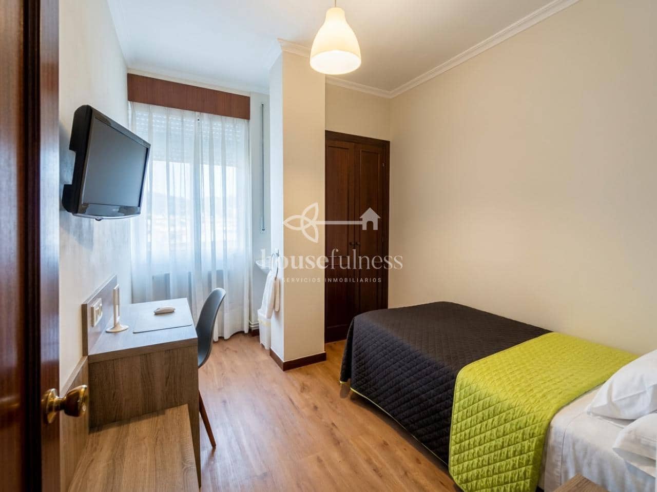 12 sypialnia Willa na sprzedaż w Neda z garażem - 550 000 € (Ref: 9330187)