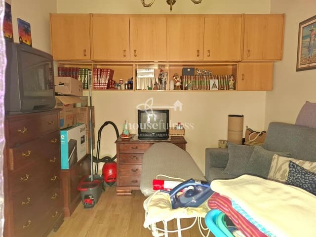 Piso de 2 habitaciones en Narón en venta - 70.000 € (Ref: 9334423)