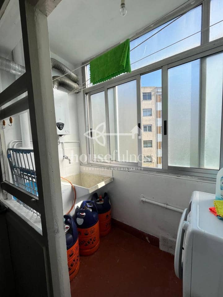 4 camera da letto Appartamento da affittare in Ferrol - 750 € (Rif: 9334424)