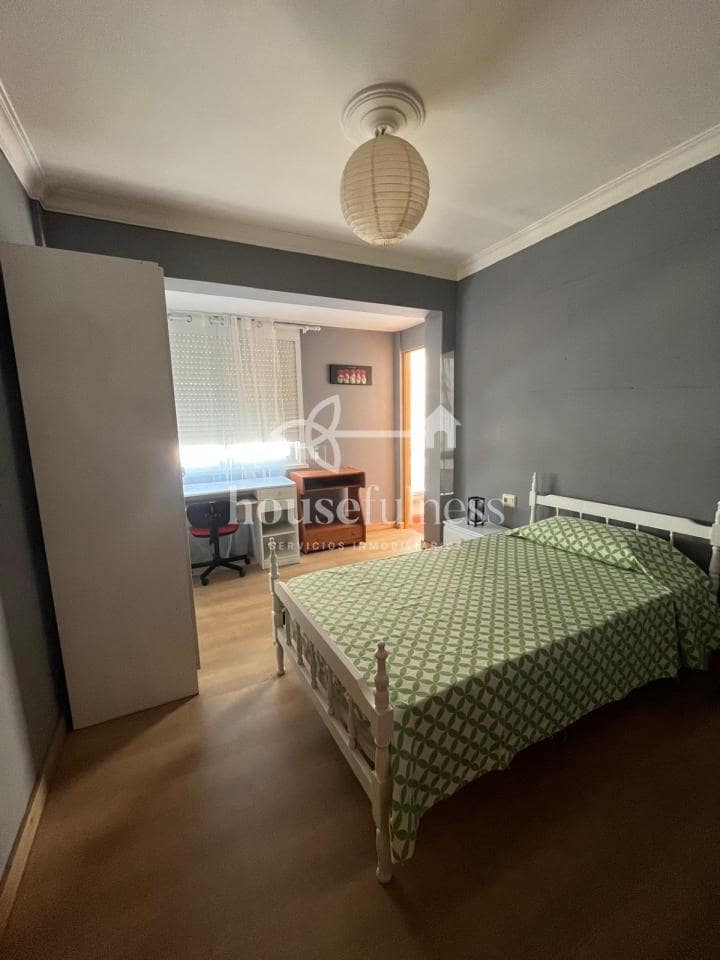 4 camera da letto Appartamento da affittare in Ferrol - 750 € (Rif: 9334424)