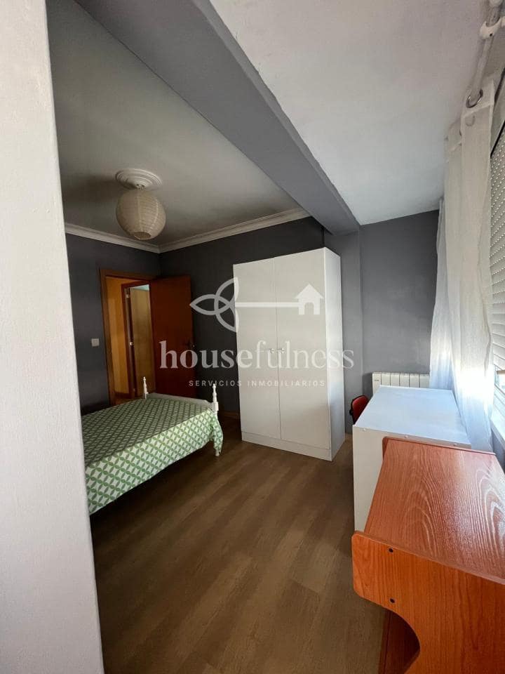 4 camera da letto Appartamento da affittare in Ferrol - 750 € (Rif: 9334424)