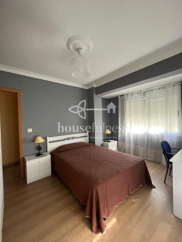 4 camera da letto Appartamento da affittare in Ferrol - 750 € (Rif: 9334424)