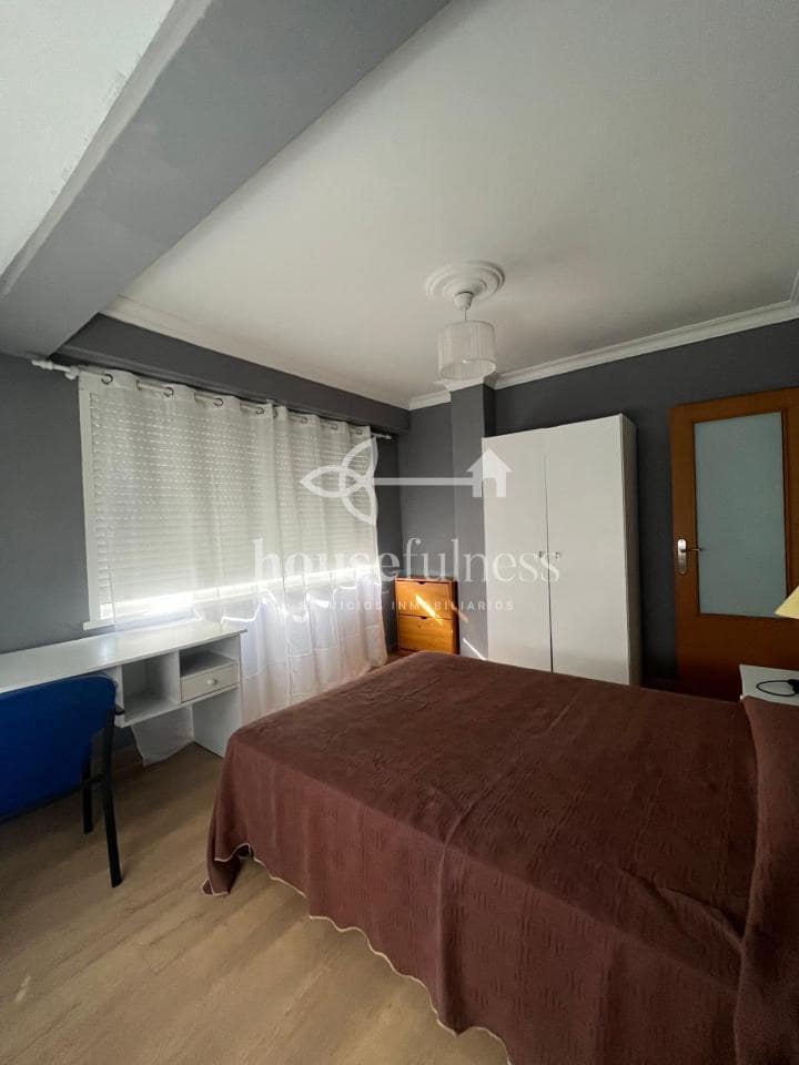 4 camera da letto Appartamento da affittare in Ferrol - 750 € (Rif: 9334424)