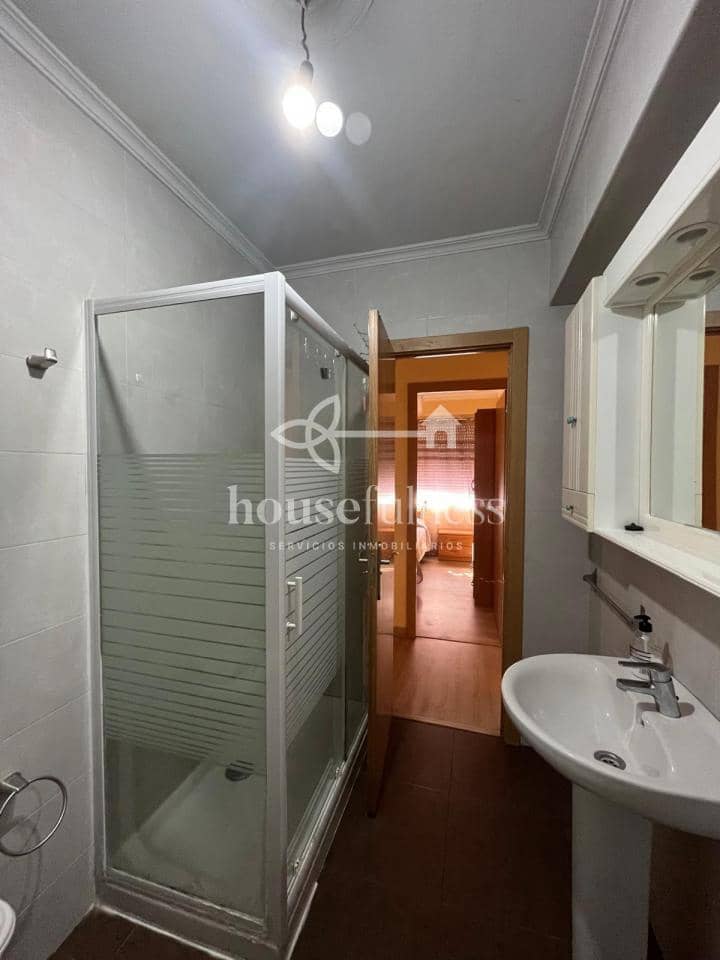 4 camera da letto Appartamento da affittare in Ferrol - 750 € (Rif: 9334424)