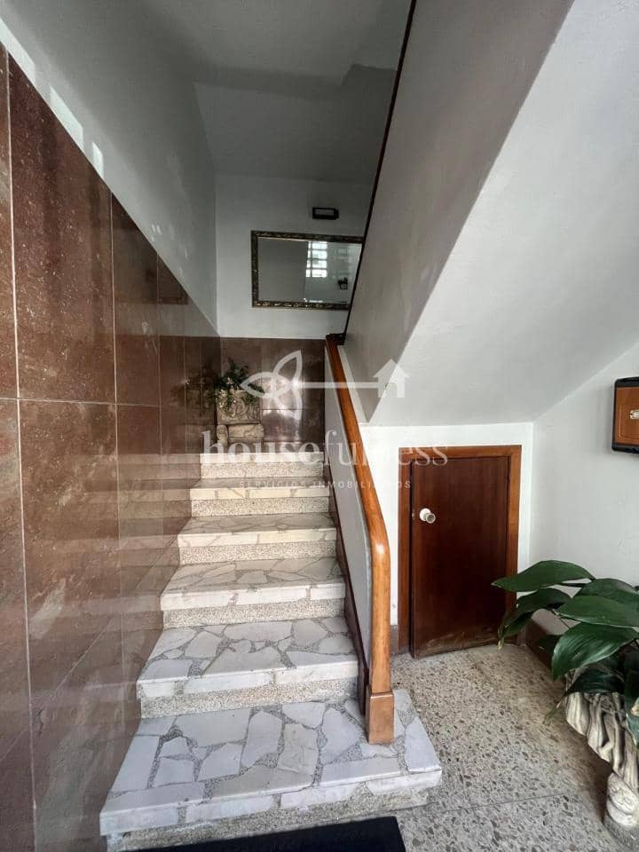 4 camera da letto Appartamento da affittare in Ferrol - 750 € (Rif: 9334424)